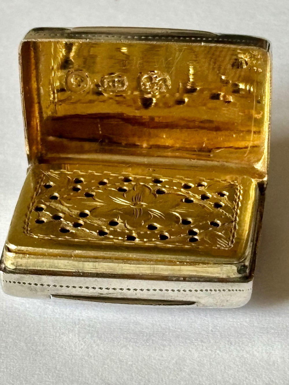 Silver Gilt Early Victorian Vinaigrette Birmingham 1844 Edward Smith View XIII