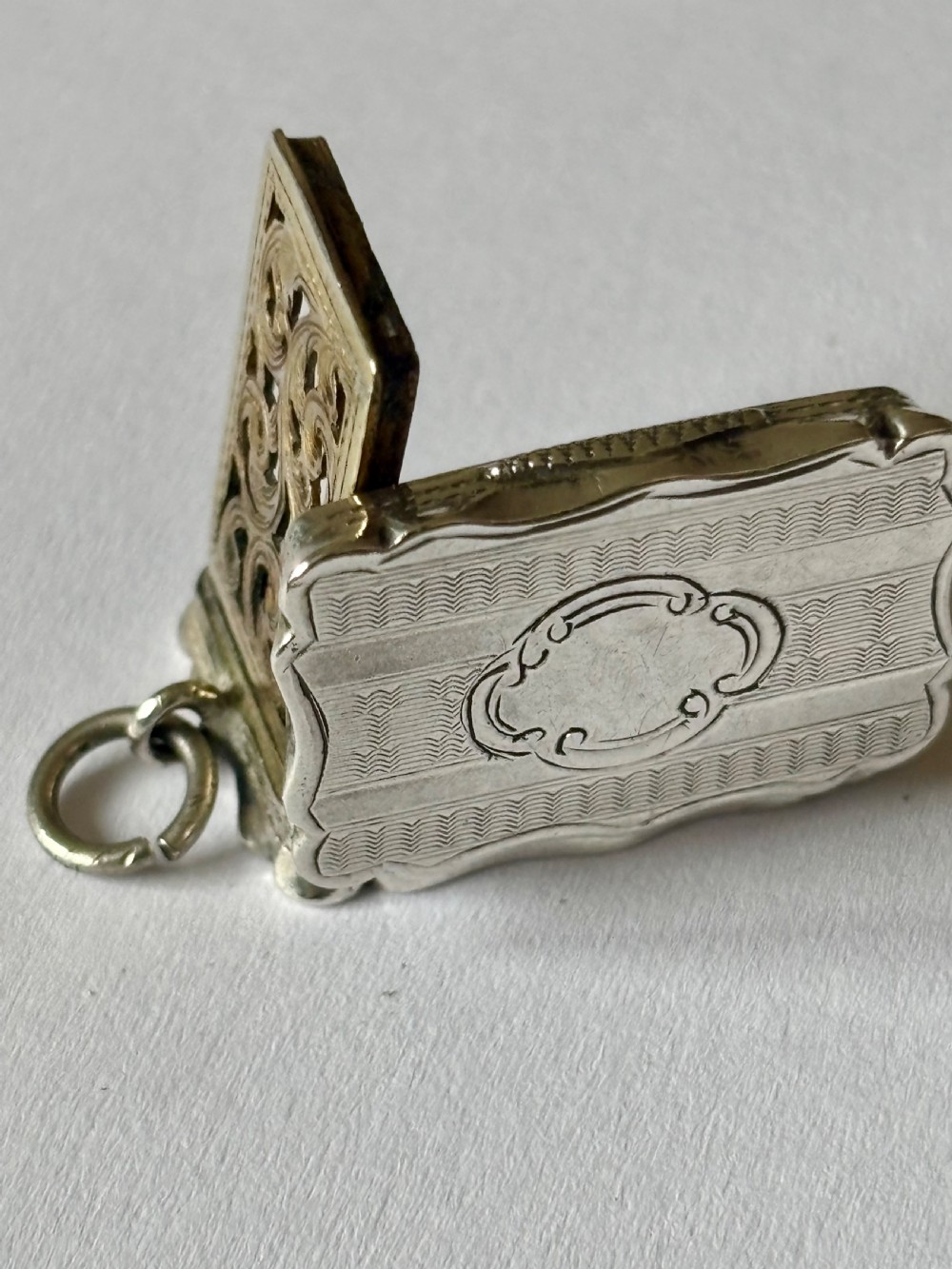 Silver Gilt Victorian Vinaigrette Birmingham 1856 Alfred Taylor with Sponge View VII