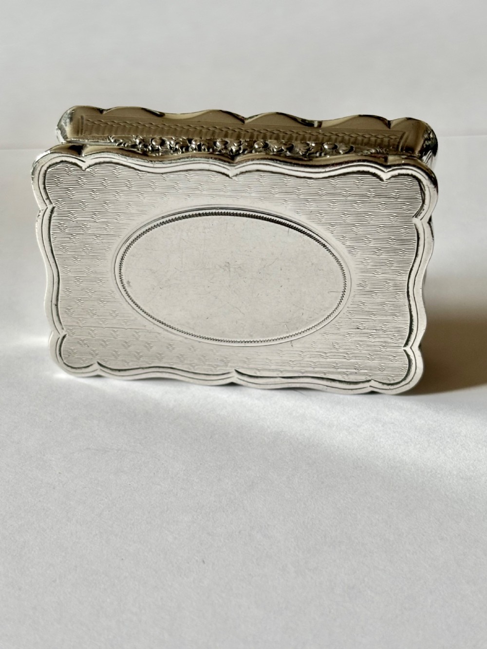 Silver Gilt Victorian Snuff Box William Neale Sheffield 1897 73.5g