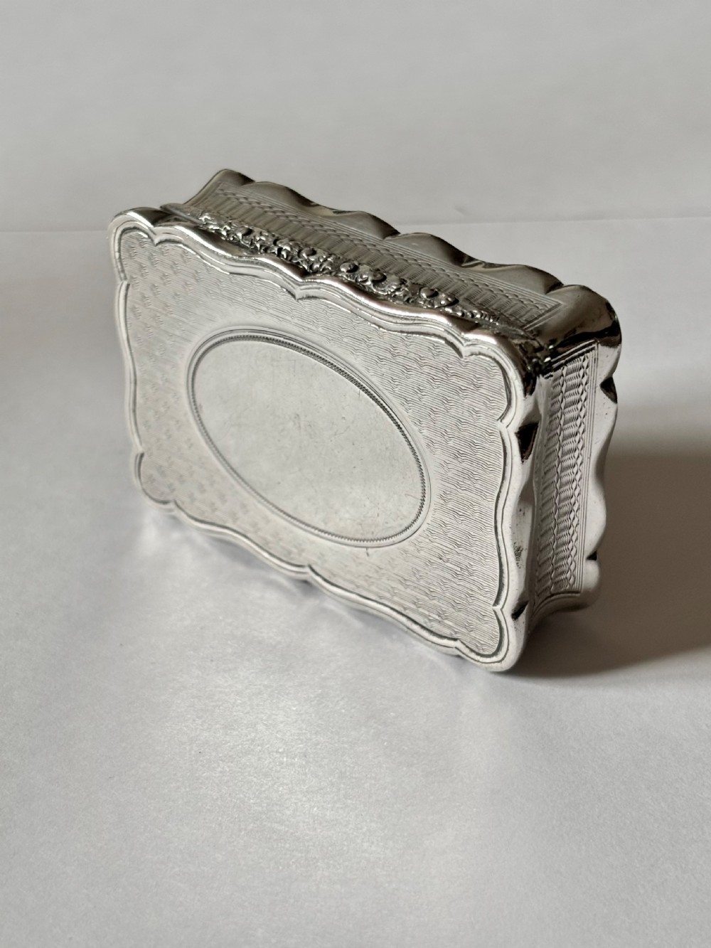 Silver Gilt Victorian Snuff Box William Neale Sheffield 1897 73.5g View II
