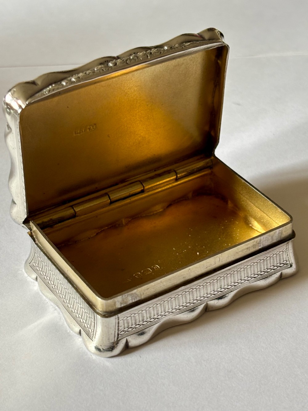 Silver Gilt Victorian Snuff Box William Neale Sheffield 1897 73.5g View IX