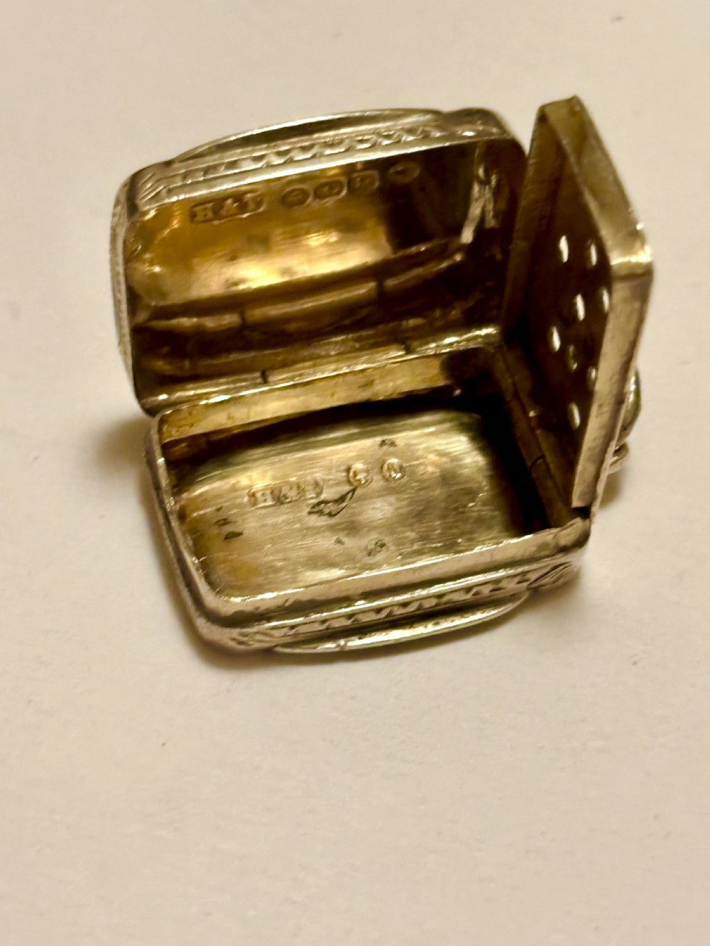 Silver Gilt Victorian Vinaigrette Birmingham 1882 Hilliard & Thomason View IX