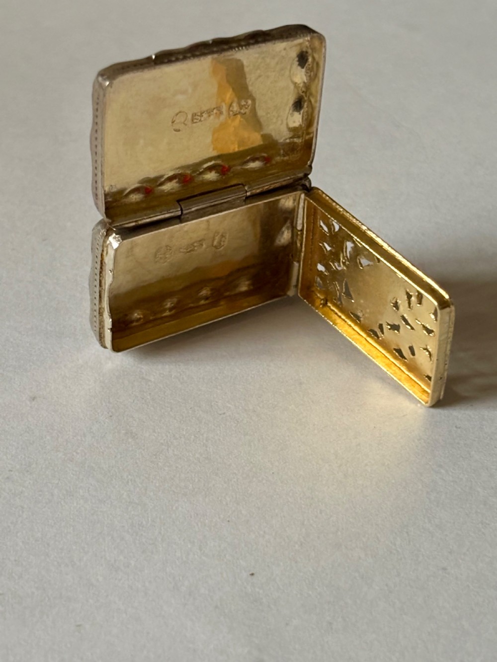 George III Silver Gilt Vinaigrette Birmingham 1817 T Simpson & Son View XII