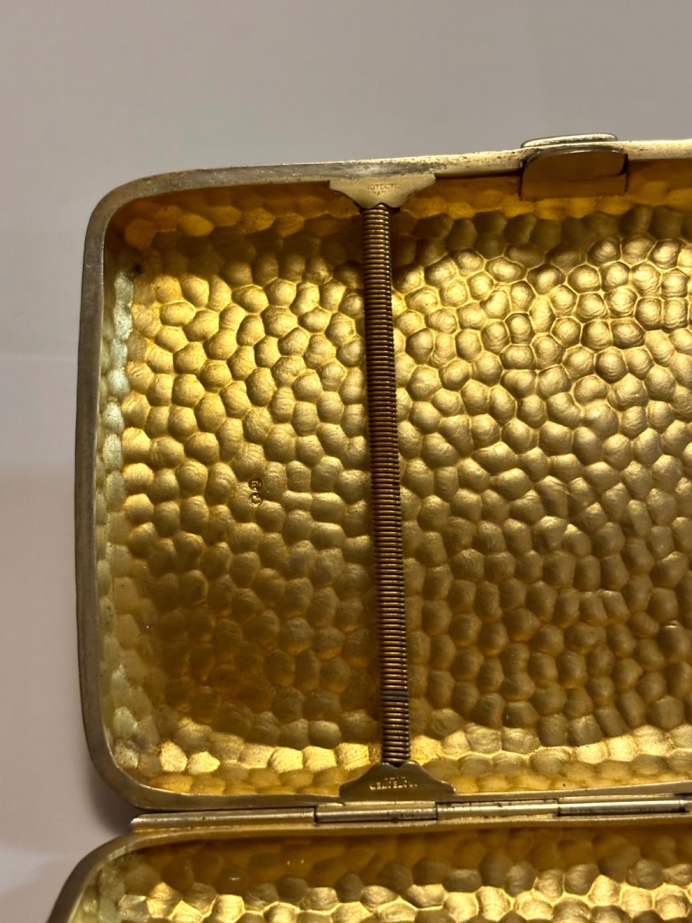 Victorian Arts & Crafts Silver Gilt Cigar case  1889 Horton & Allday View XVI