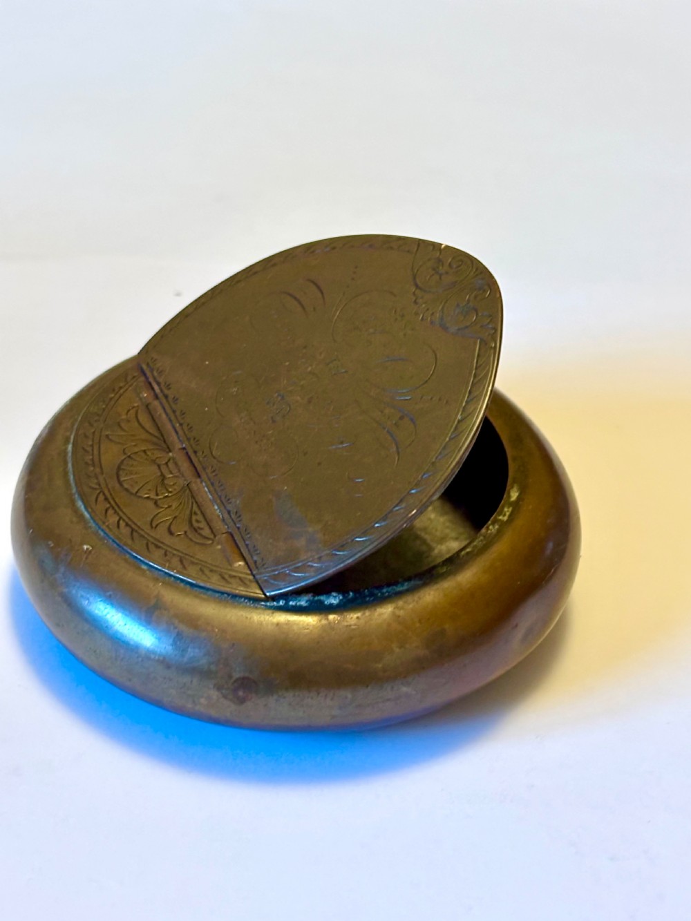 An Early Victorian Bronze Metal presentation table snuff box dated 1848 144g View VII