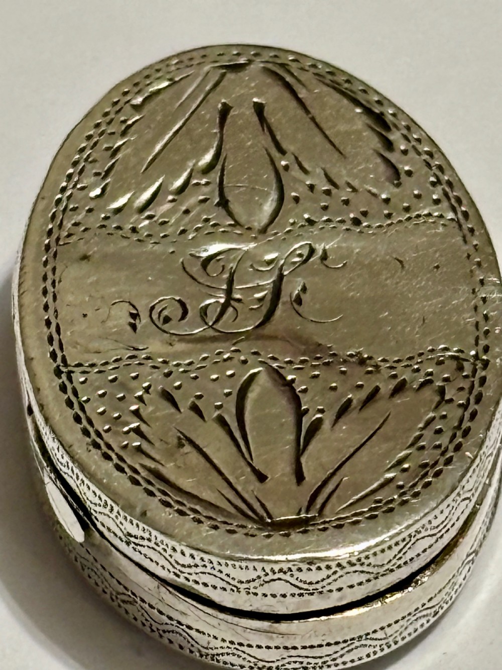 George III Curved Oval Silver Gilt Vinaigrette Birmingham 1808 Wardell & Kempson View III