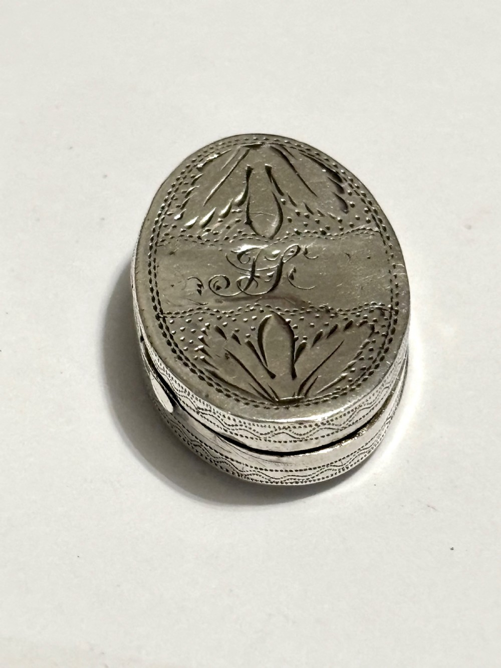 George III Curved Oval Silver Gilt Vinaigrette Birmingham 1808 Wardell & Kempson View V