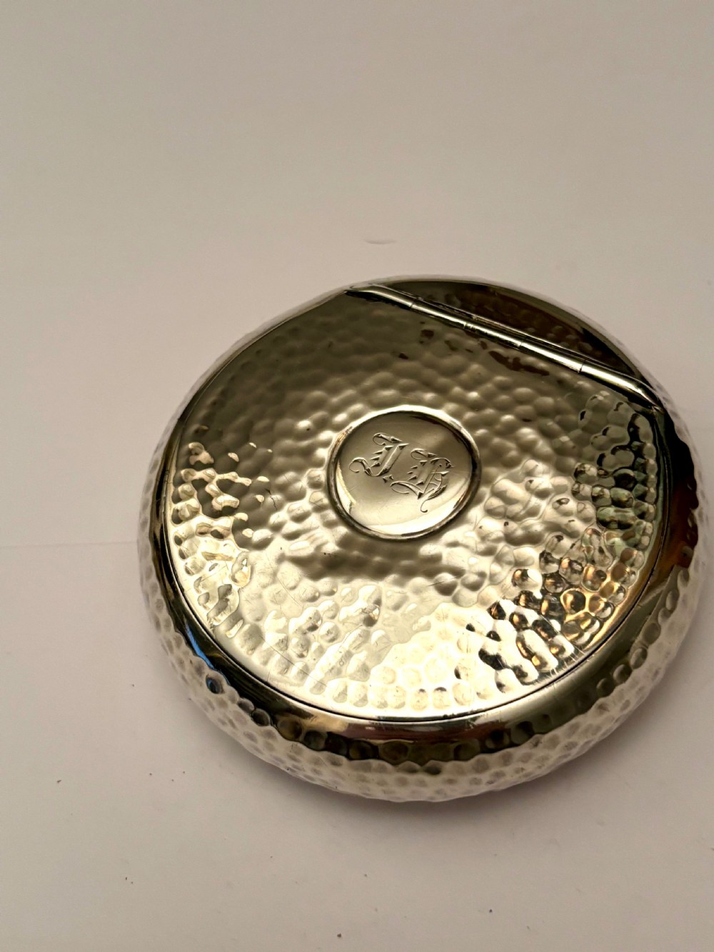 Edwardian Silver Squeeze Action Tobacco Box A & J Zimmerman Planished c1905 View IV