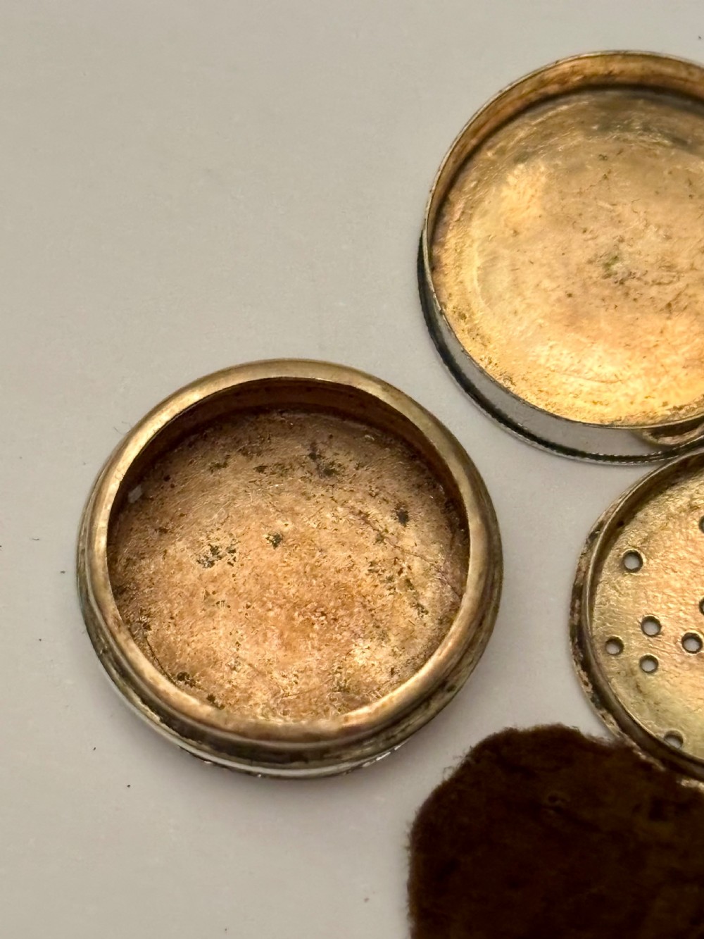 George III Silver Gilt Vinaigrette Small With Lift Off Lid & Grille with Sponge View V
