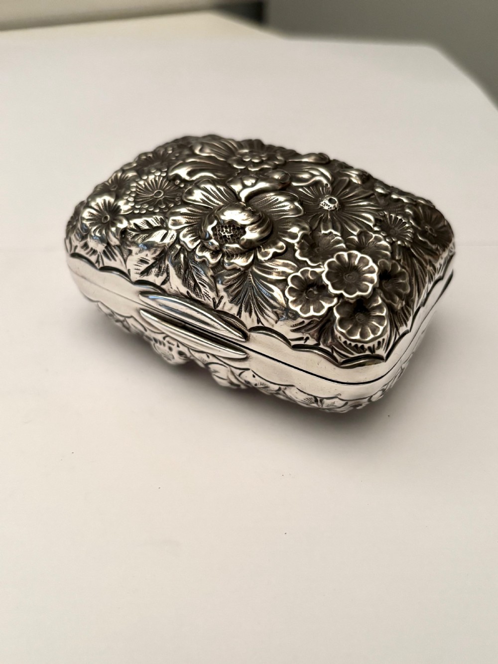 American Late 19th Century Sterling Silver Box GORHAM Relief Embossed Floral USA View III