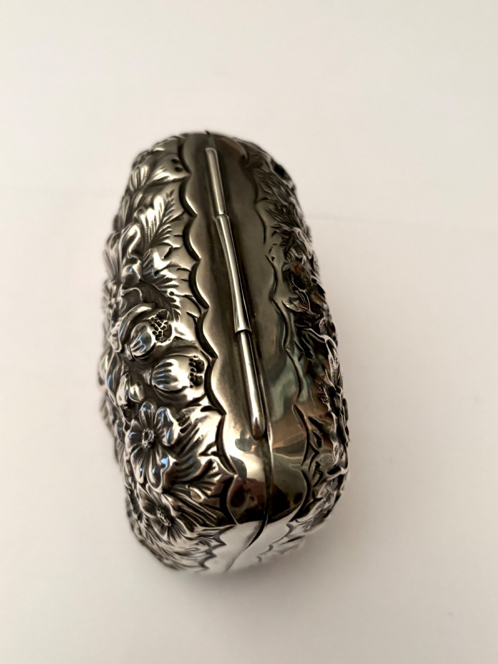 American Late 19th Century Sterling Silver Box GORHAM Relief Embossed Floral USA View IV