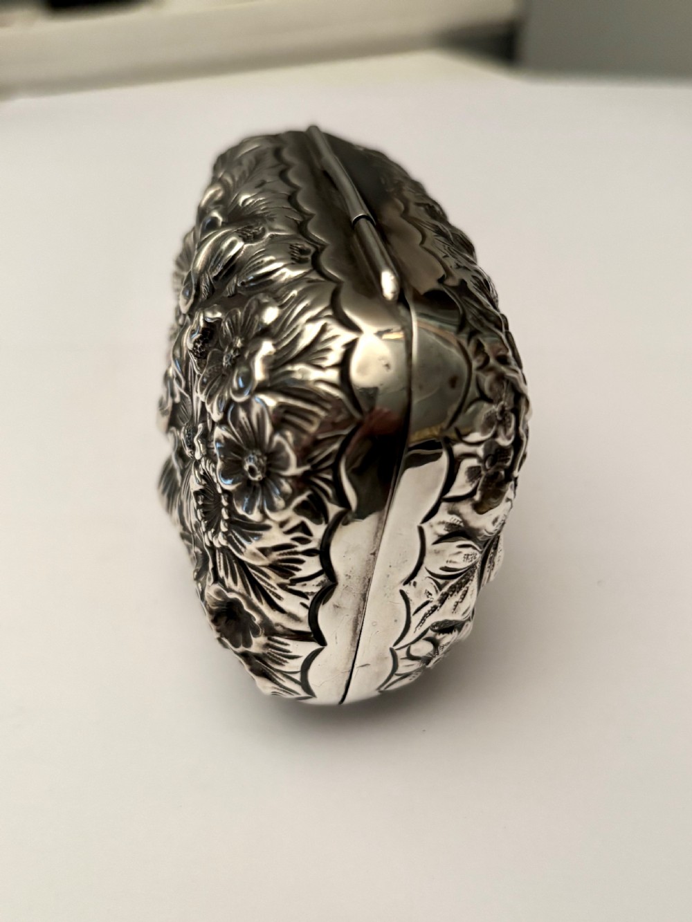 American Late 19th Century Sterling Silver Box GORHAM Relief Embossed Floral USA View V