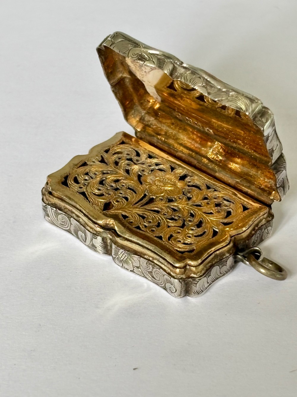 Antique Silver Gilt EARLY Victorian Vinaigrette NATHANIEL MILLS Birmingham 1840 View II
