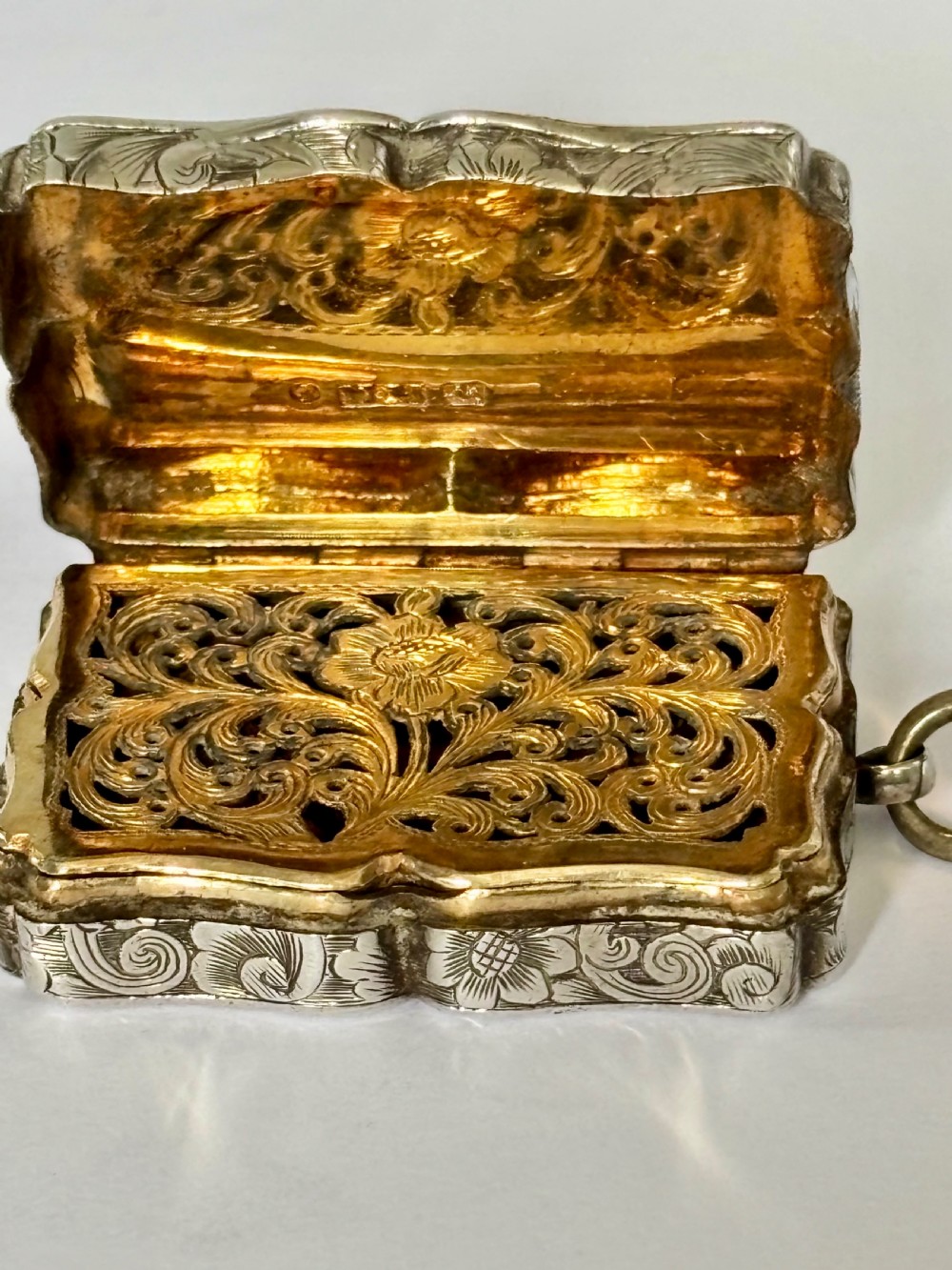 Antique Silver Gilt EARLY Victorian Vinaigrette NATHANIEL MILLS Birmingham 1840 View XII