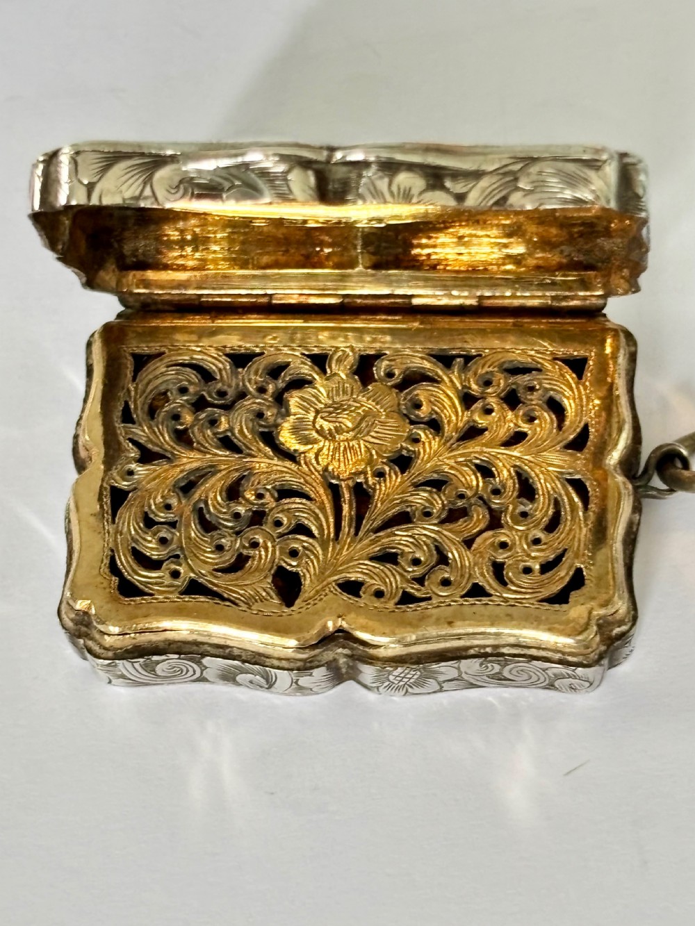 Antique Silver Gilt EARLY Victorian Vinaigrette NATHANIEL MILLS Birmingham 1840 View XIII