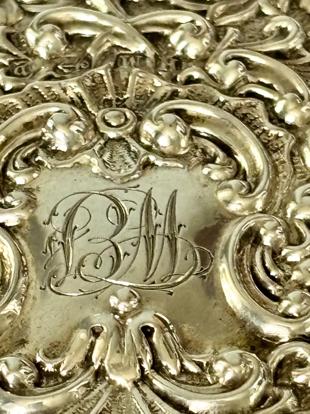 Victorian Repousse Silver Gilt Cigarette Cheroot Case HENRY MATTHEWS 1898 View IX