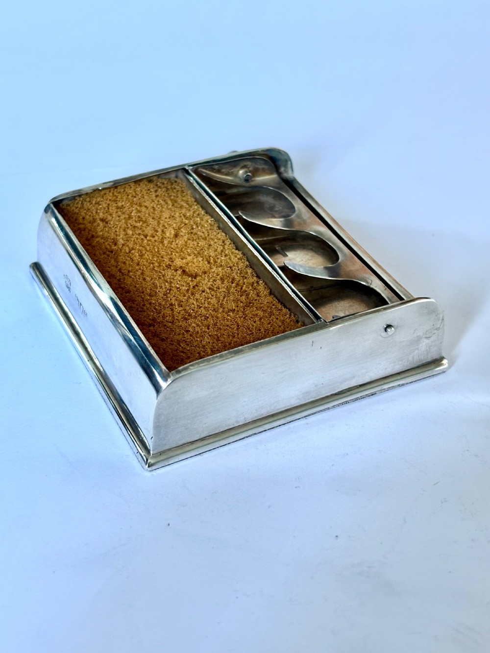 SAMPSON MORDAN Late Victorian Triple Stamp Holder Box with Sponge London 1901 View III