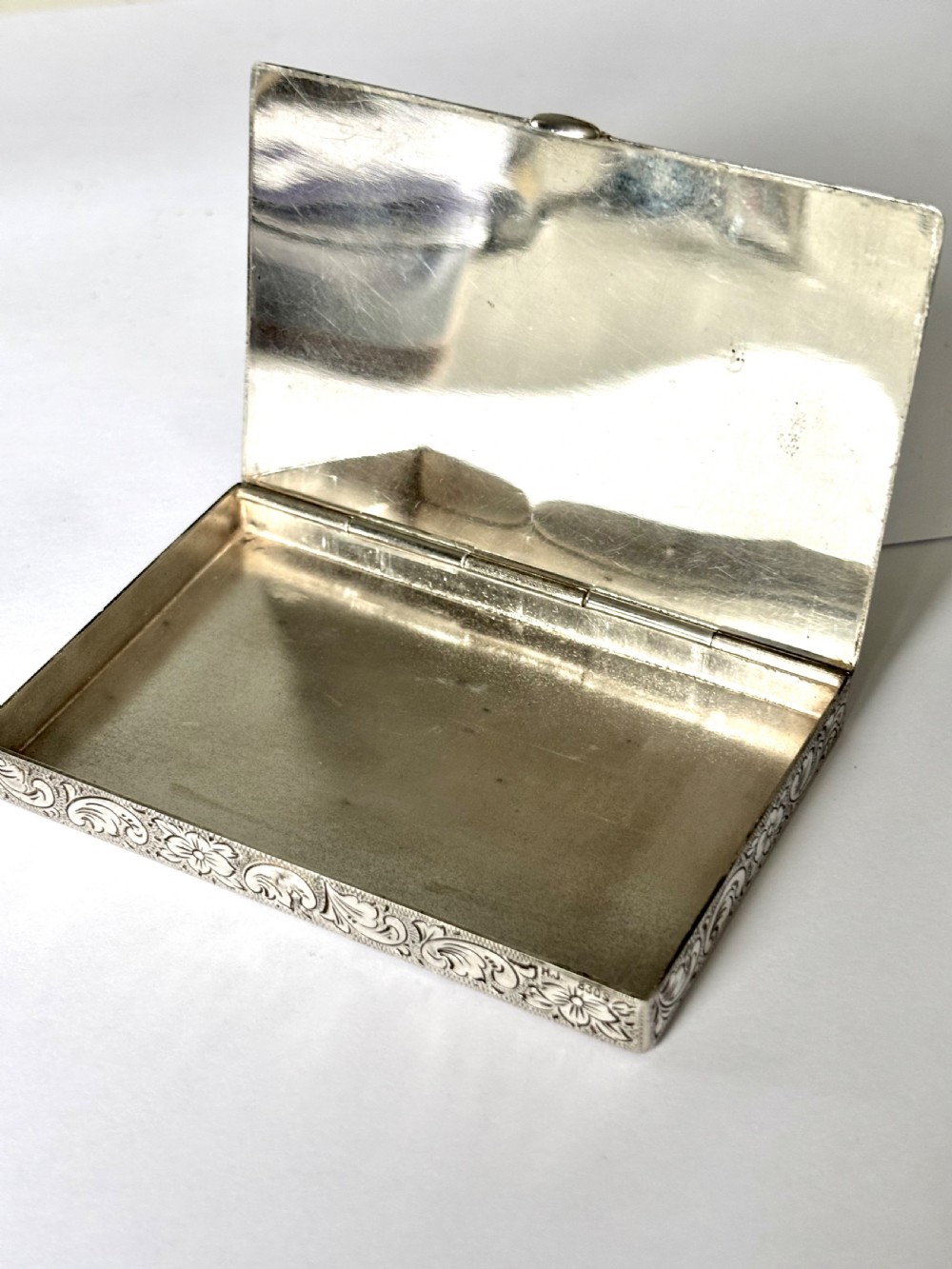 Early 20th Century Fine Quality Continental 830S Silver Calling Card Case View II