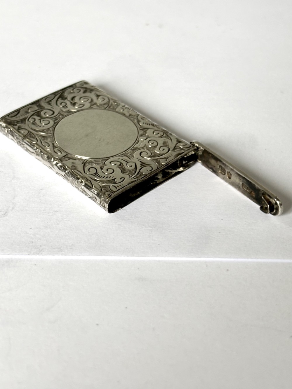 Antique Victorian Silver Flip Top Vesta Case MATTHEW JOHN JESSOP London 1886 View VI