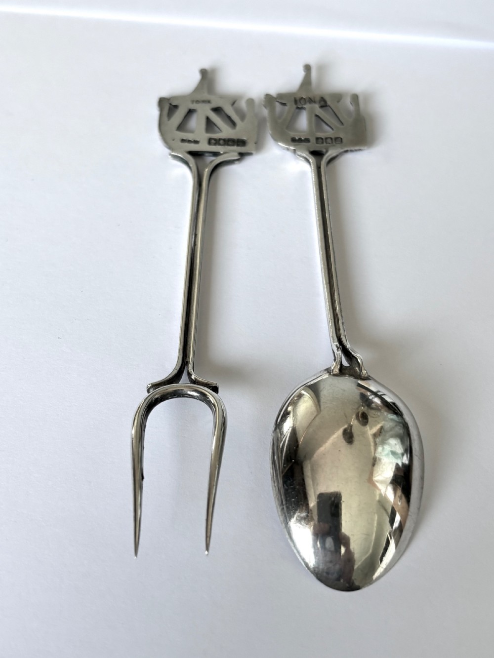 Antique Scottish IONA Silver Spoon & Pickle fork GILMOUR & WATSON Glasgow 1913 View VII