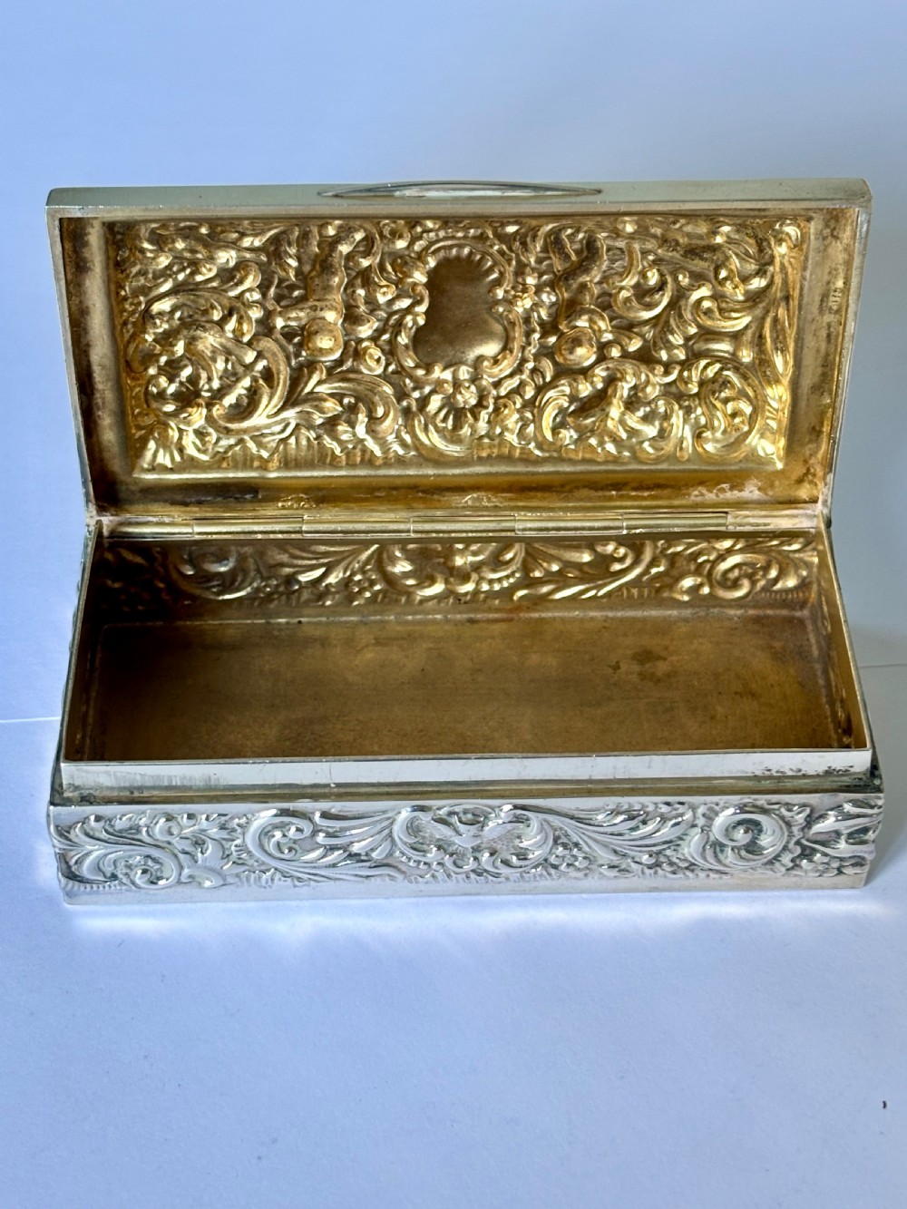 Antique Silver Dressing Table Trinket Box GOLDSMITHS & SILVERSMITHS London 1924 View III