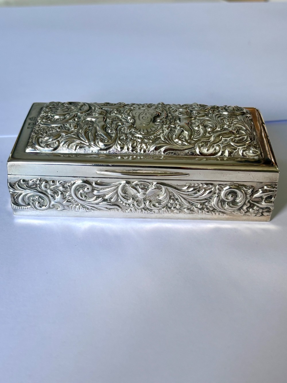Antique Silver Dressing Table Trinket Box GOLDSMITHS & SILVERSMITHS London 1924 View IX