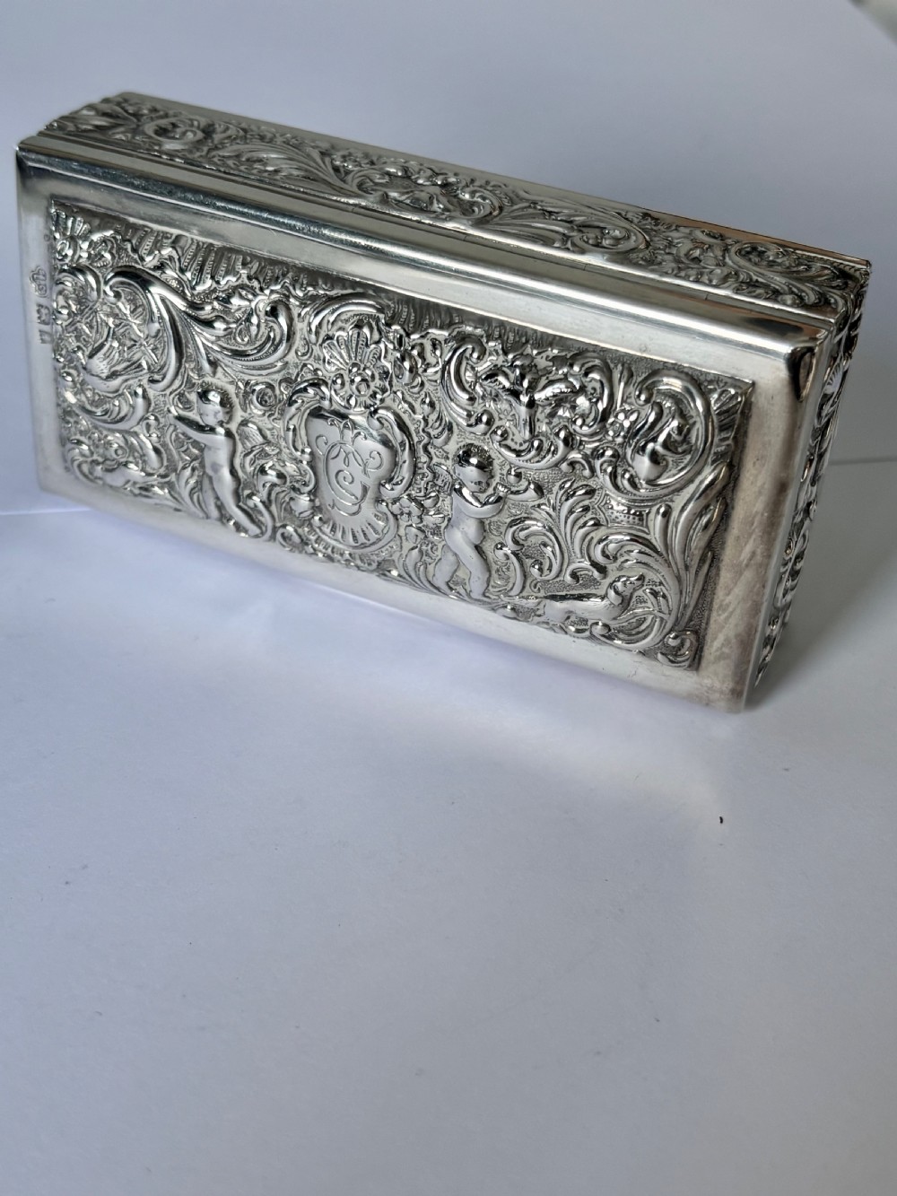 Antique Silver Dressing Table Trinket Box GOLDSMITHS & SILVERSMITHS London 1924 View XV