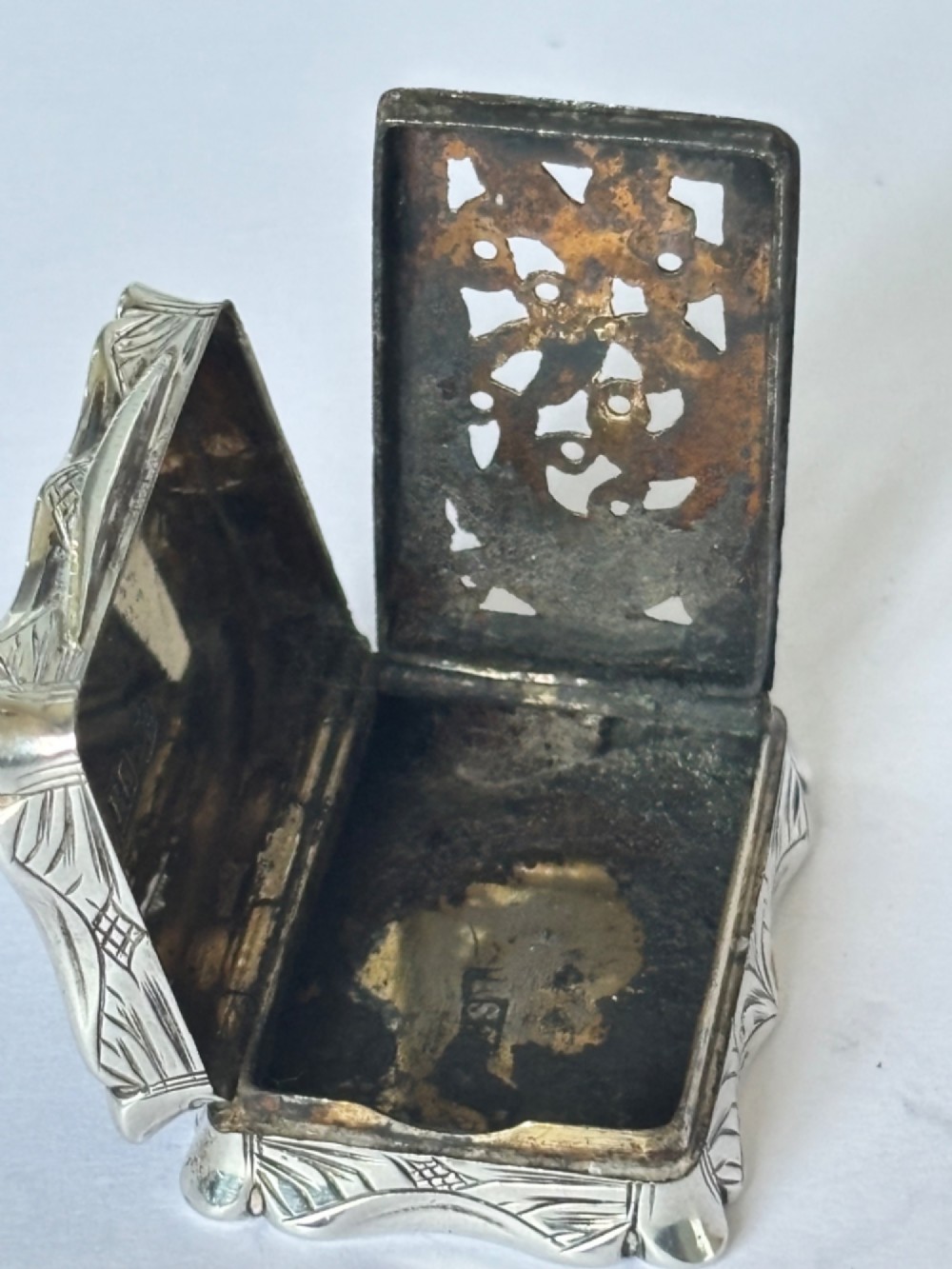 Antique Silver Gilt Victorian Vinaigrette Birmingham 1857 Edward Smith View IX
