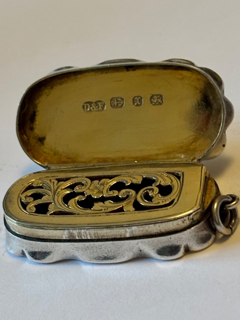 Victorian Silver Gilt Vinaigrette Bham 1897 Deakin Francis Diamond Jubilee Year View III