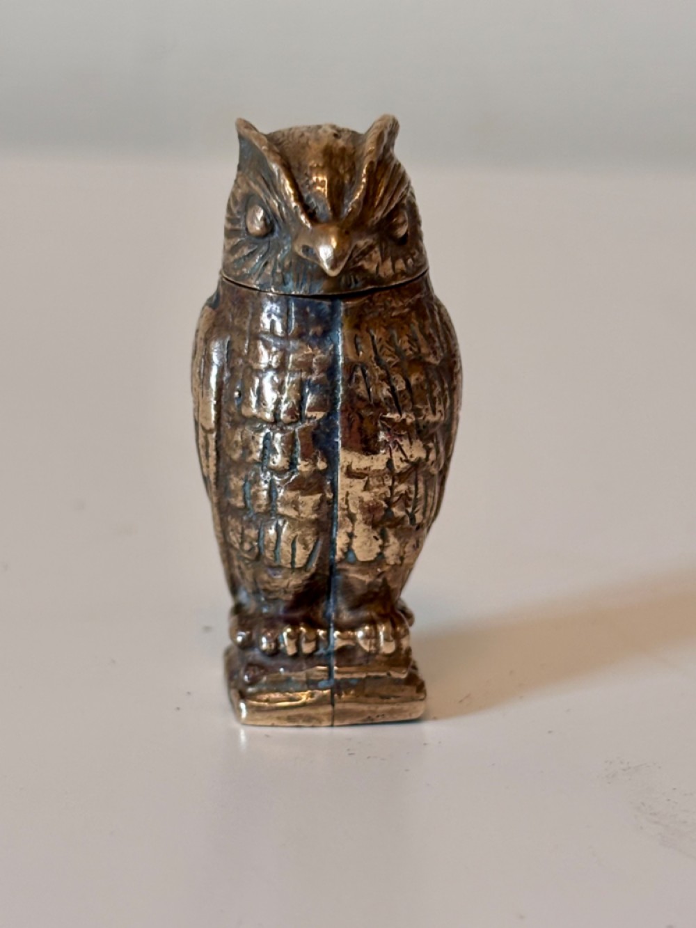 Antique NOVELTY Brass OWL Vesta Case Match Safe Case