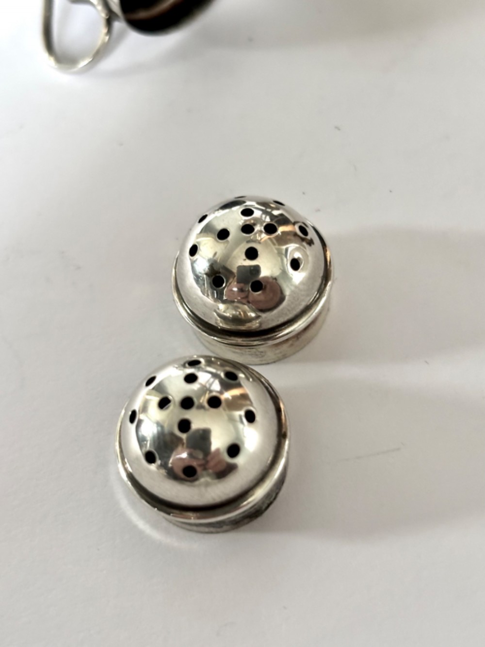 Pair of Novelty Silver Pepperettes Flour Shakers 1913 Wilfred Chidlaw Griffiths View IV