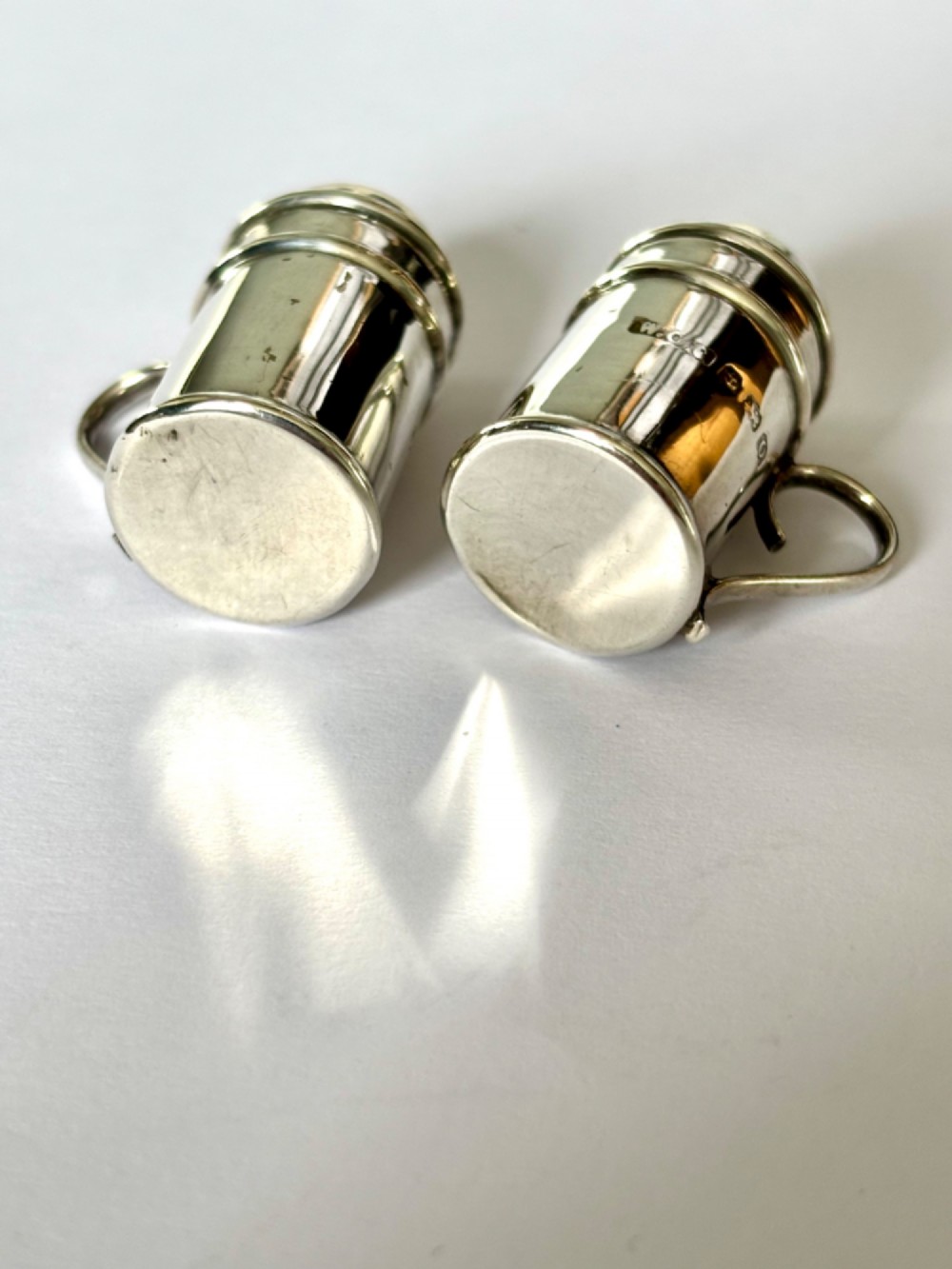 Pair of Novelty Silver Pepperettes Flour Shakers 1913 Wilfred Chidlaw Griffiths View V