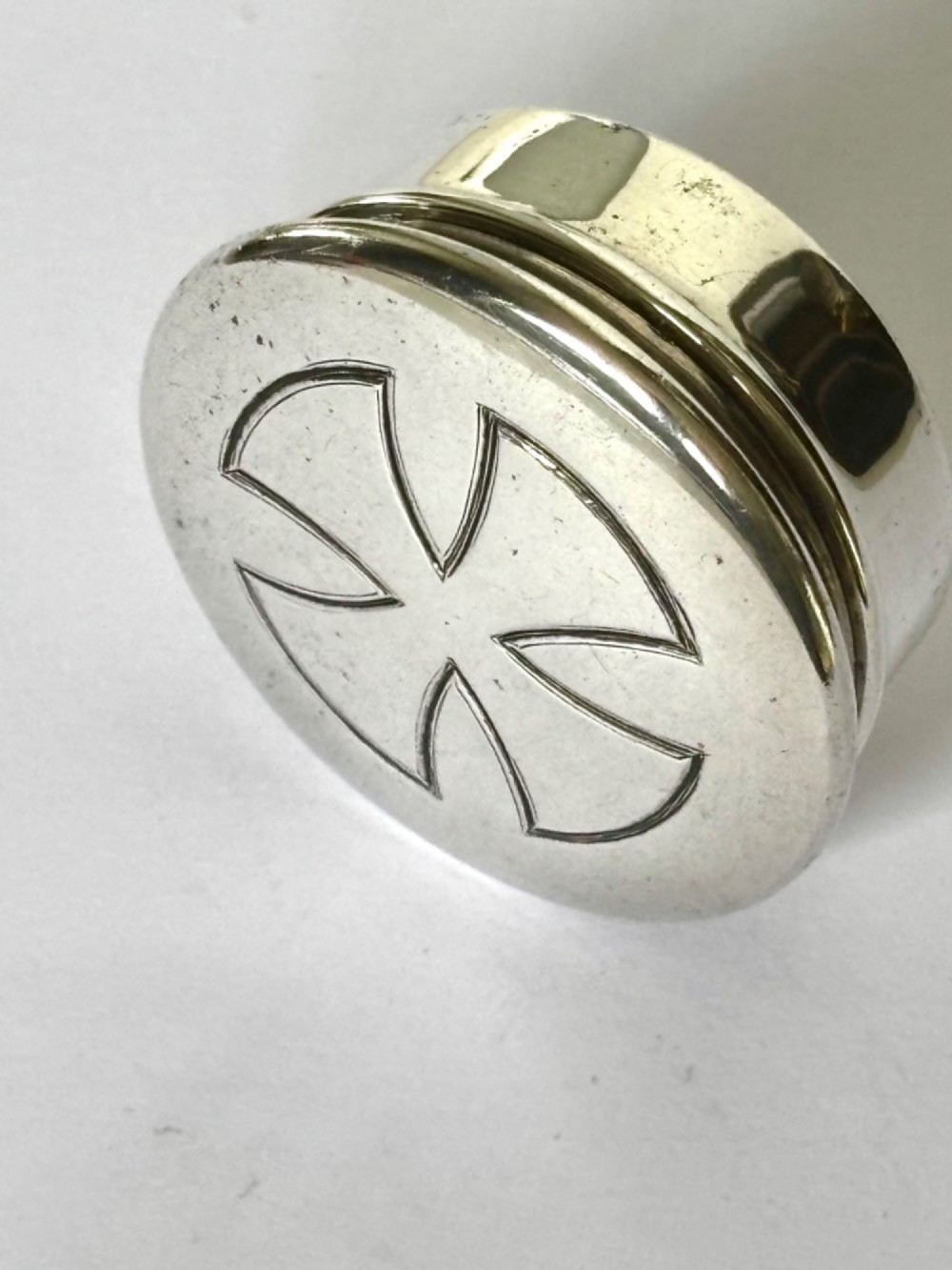 Sterling Silver Gilt Ecclesiastical PYX Box Cross AR Mowbray & Co London 1960 View II