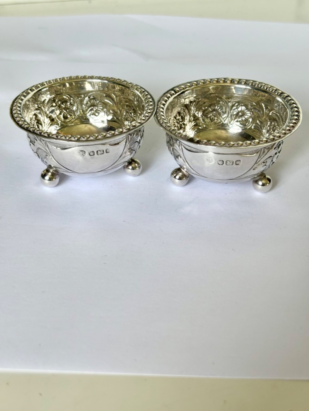 A Beautiful Pair of Victorian Silver Salts Sheffield 1891 JOHN ROUND View II