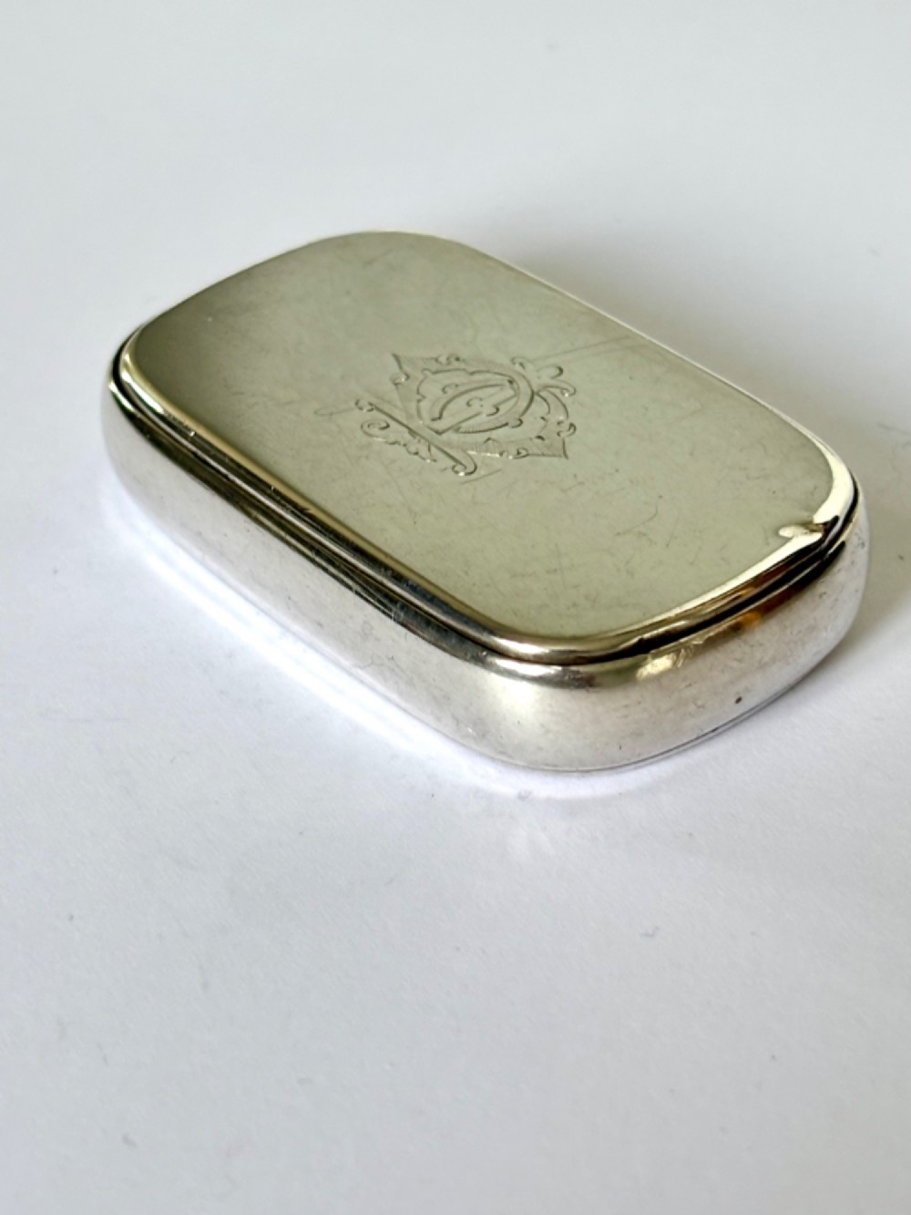Victorian Silver Gilt NOVELTY TRICK Vesta Case JANE BROWNETT LONDON 1873 View III