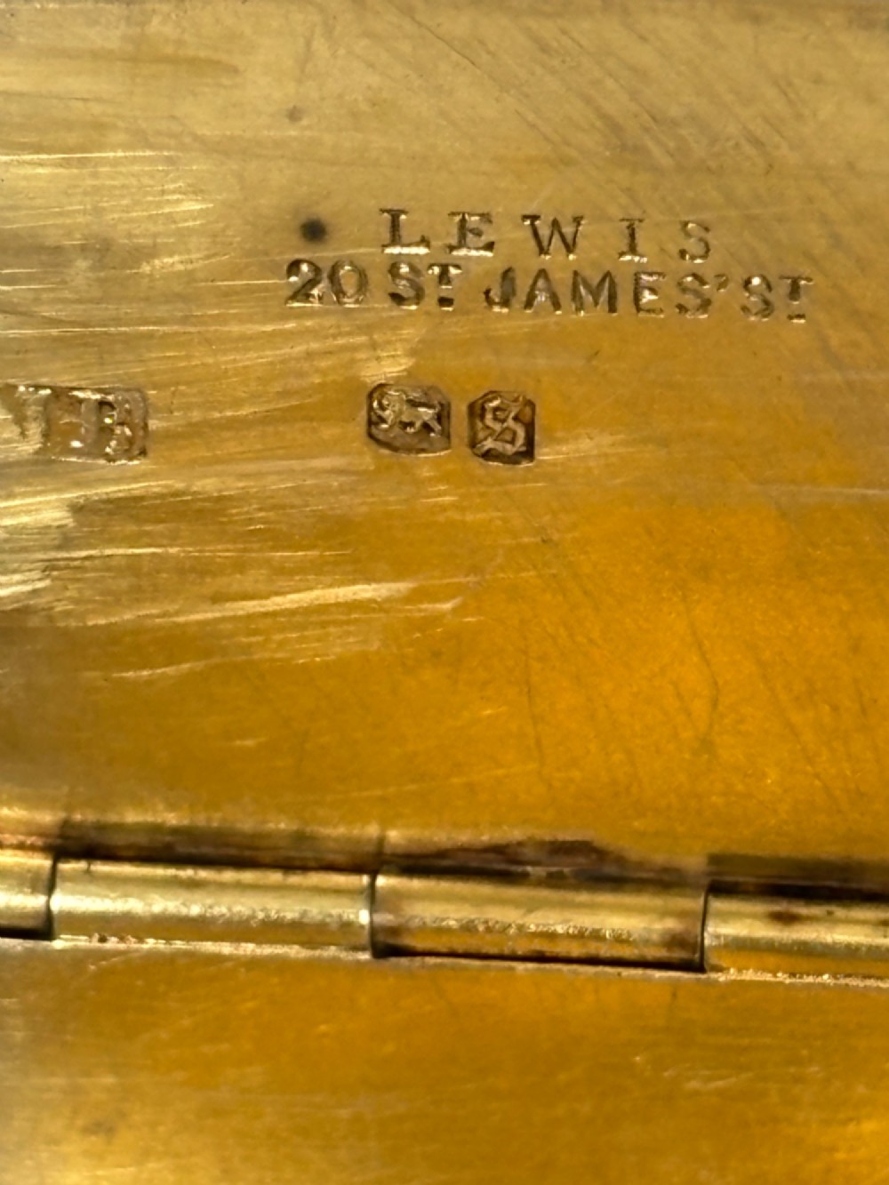 Victorian Silver Gilt NOVELTY TRICK Vesta Case JANE BROWNETT LONDON 1873 View VIII