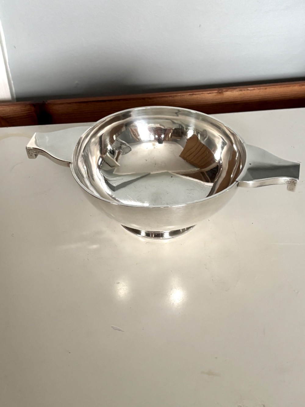 LARGE SCOTTISH SILVER QUAICH HAMILTON & INCHES EDINBURGH 1920 24cm 9.5inch 358g View VII