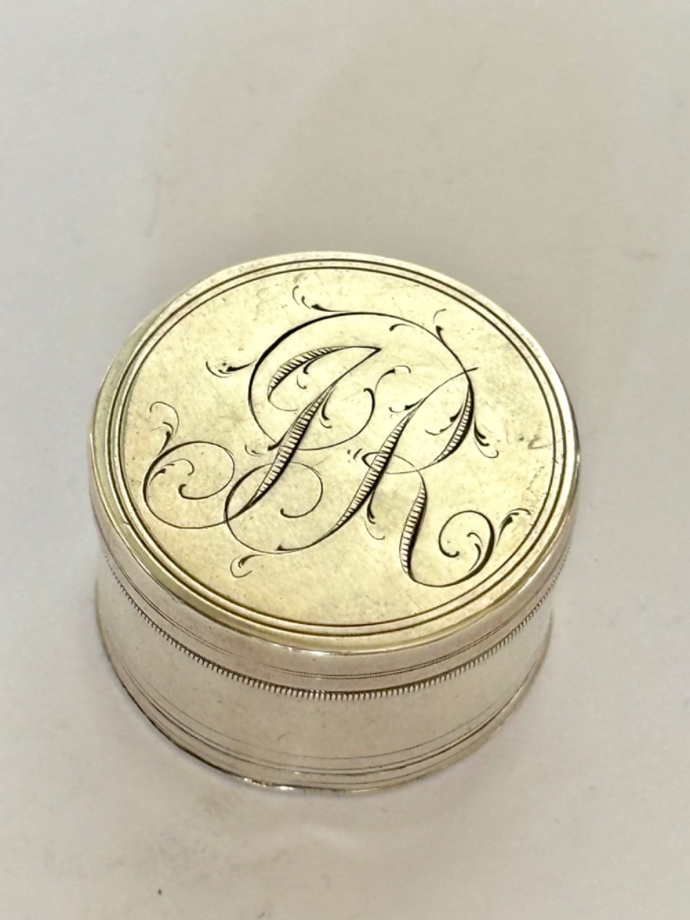 George III Sterling Silver PATCH PILL PYX Box LONDON c1790’s Maker RC View IV