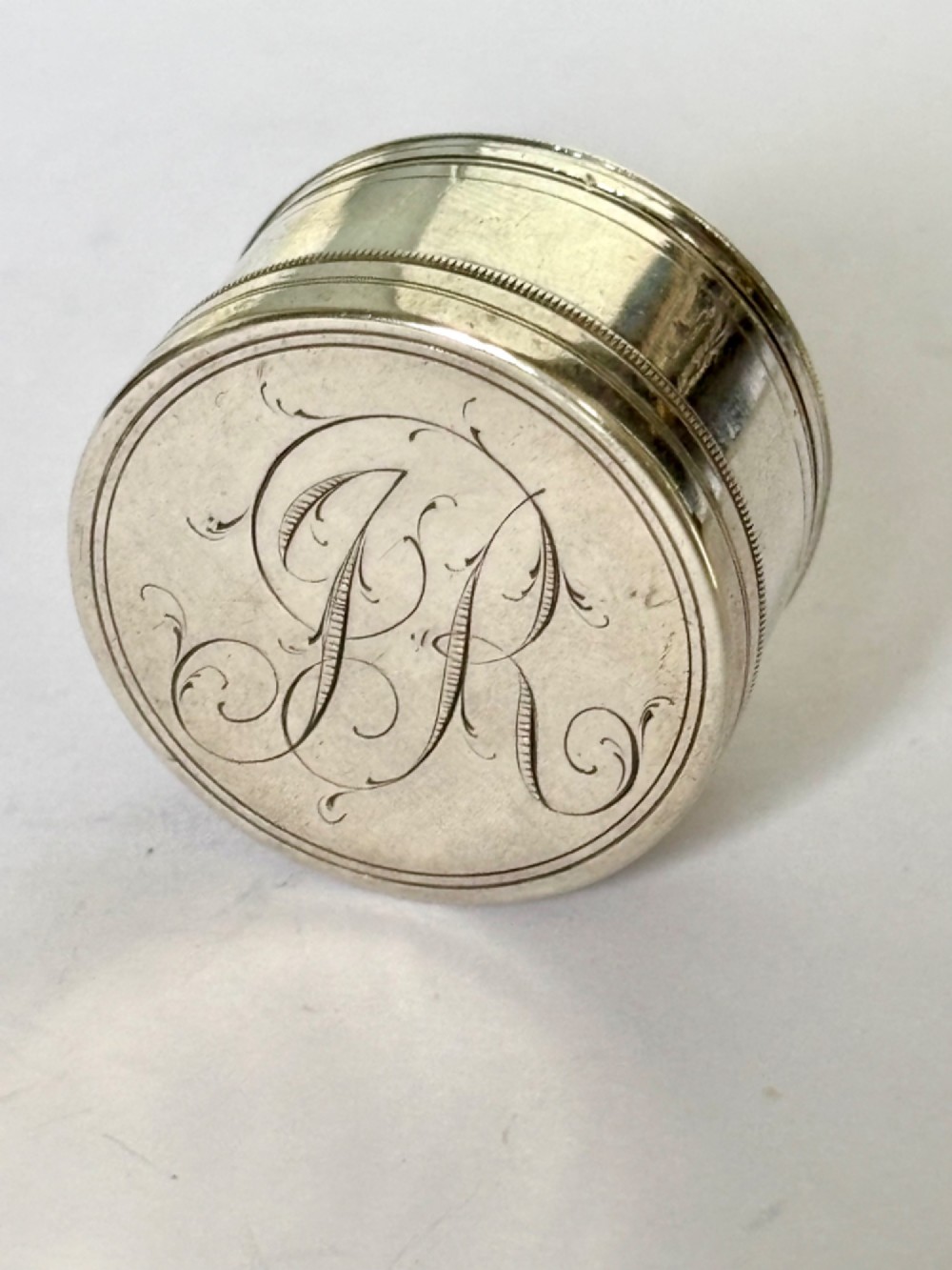 George III Sterling Silver PATCH PILL PYX Box LONDON c1790’s Maker RC View V