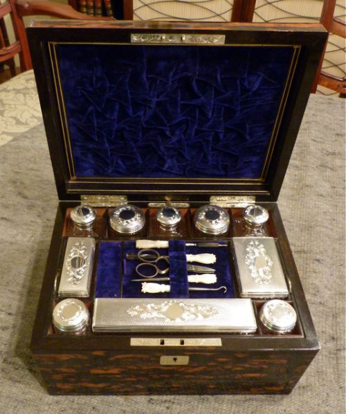 Fine Lady's Fitted Jewellery/dressing Box