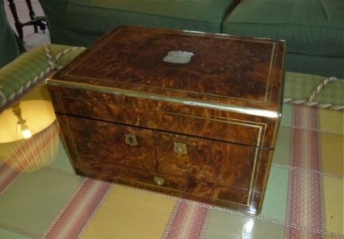 fig 1. A VERY FINE LADY'S DRESSING & JEWELLERY BOX