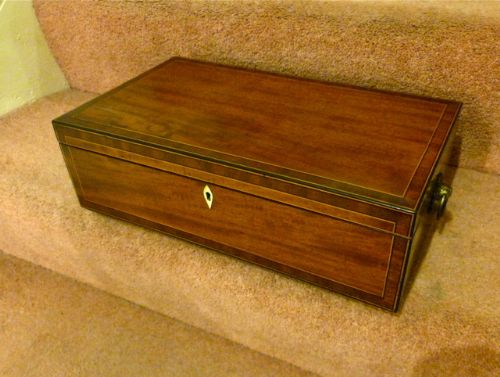fig 1. A DELIGHTFUL GEORGE III FITTED JEWELLERY BOX