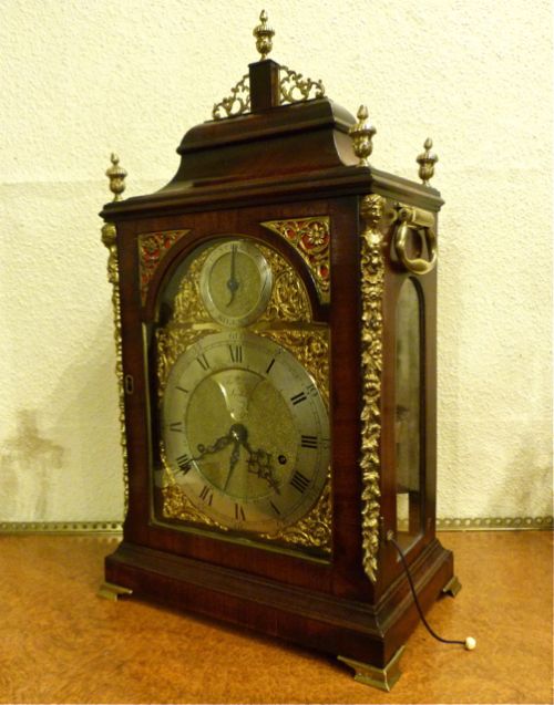 fig 1. FINE ENGLISH 18th CENTURY VERGE BRACKET CLOCK