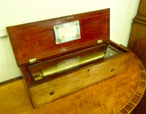 Good Early Swiss Music Box by Lecoultre