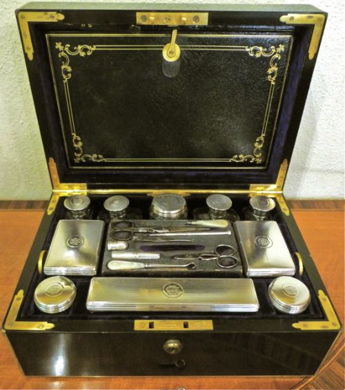 A Good Fitted Lady's Dressing & Toilet Box