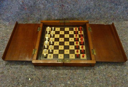 Victorian/edwardian Mahogany Travelling Chess Set
