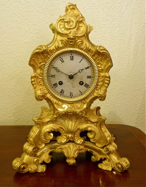 A Small Pretty French Ormolu Mantle Clock