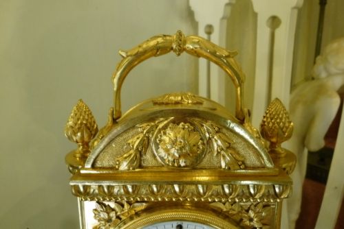 fig 1. A FINE SMALL mid-19TH CENTURY FRENCH CLOCK