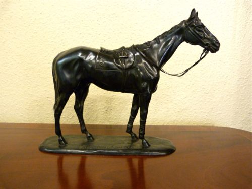 Bronze Thoroughbred Racehorse