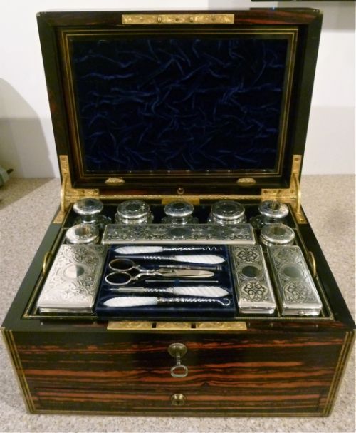 Well Fitted Lady's Dressing & Jewellery Box